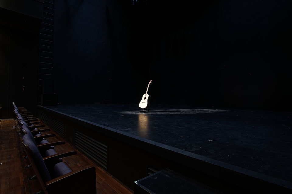 1관 1층 A열 16번 좌석에서 본 무대