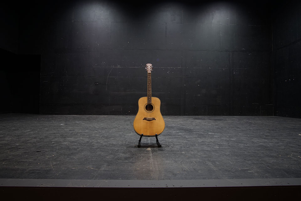 2관 A열 9번 좌석에서 본 무대